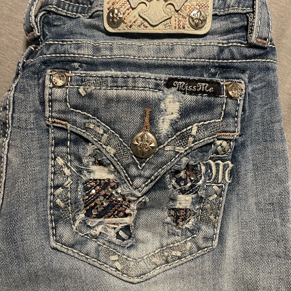 Miss-Me crop jeans